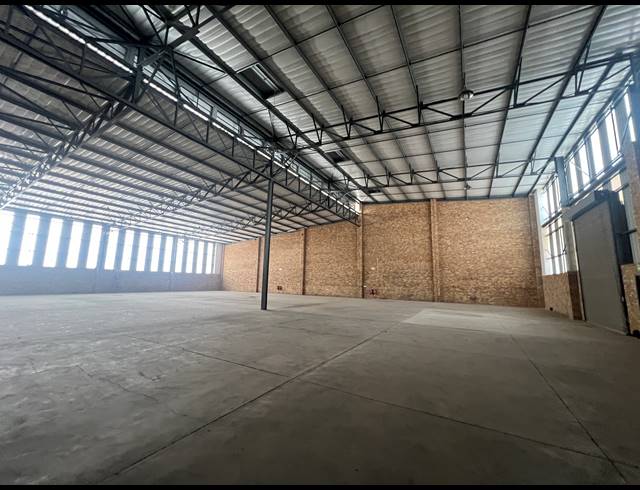 450M² WAREHOUSE TO LET IN KYA SANDS